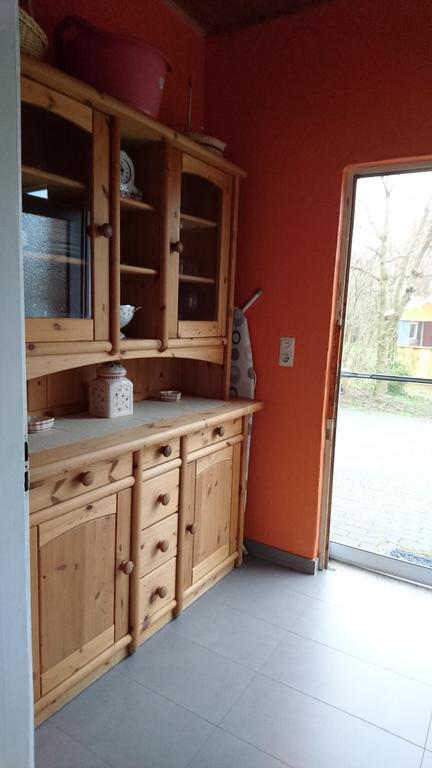 Ferienhaus Vom Bahratal Hausen Екстериор снимка
