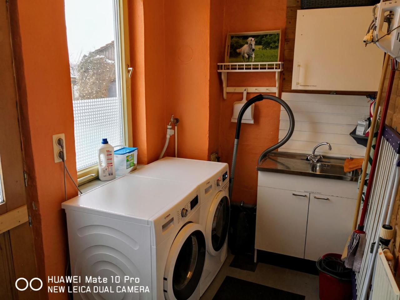Ferienhaus Vom Bahratal Hausen Екстериор снимка